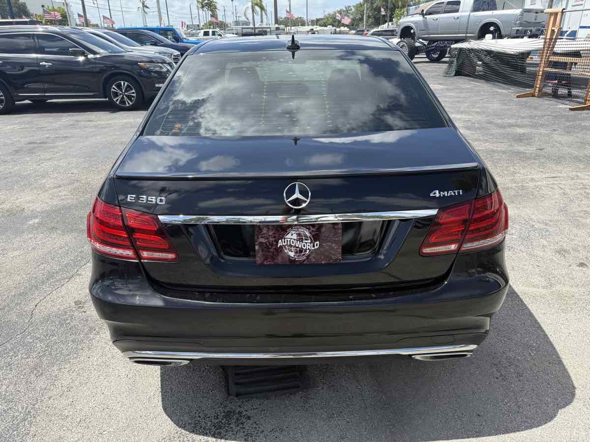 2015 Mercedes Benz E 4MATIC Sport Sedan photo 7