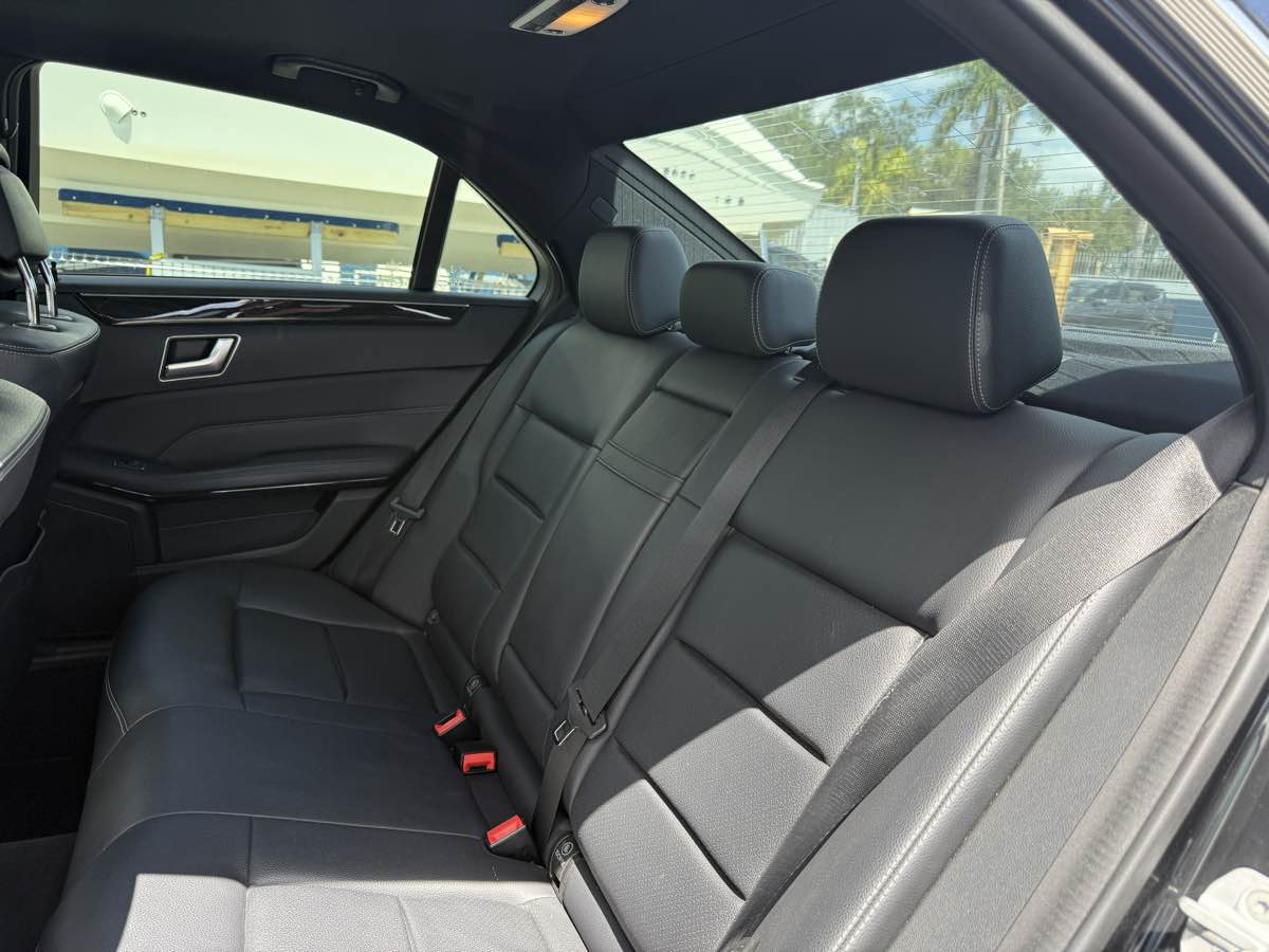 2015 Mercedes Benz E 4MATIC Sport Sedan photo 15