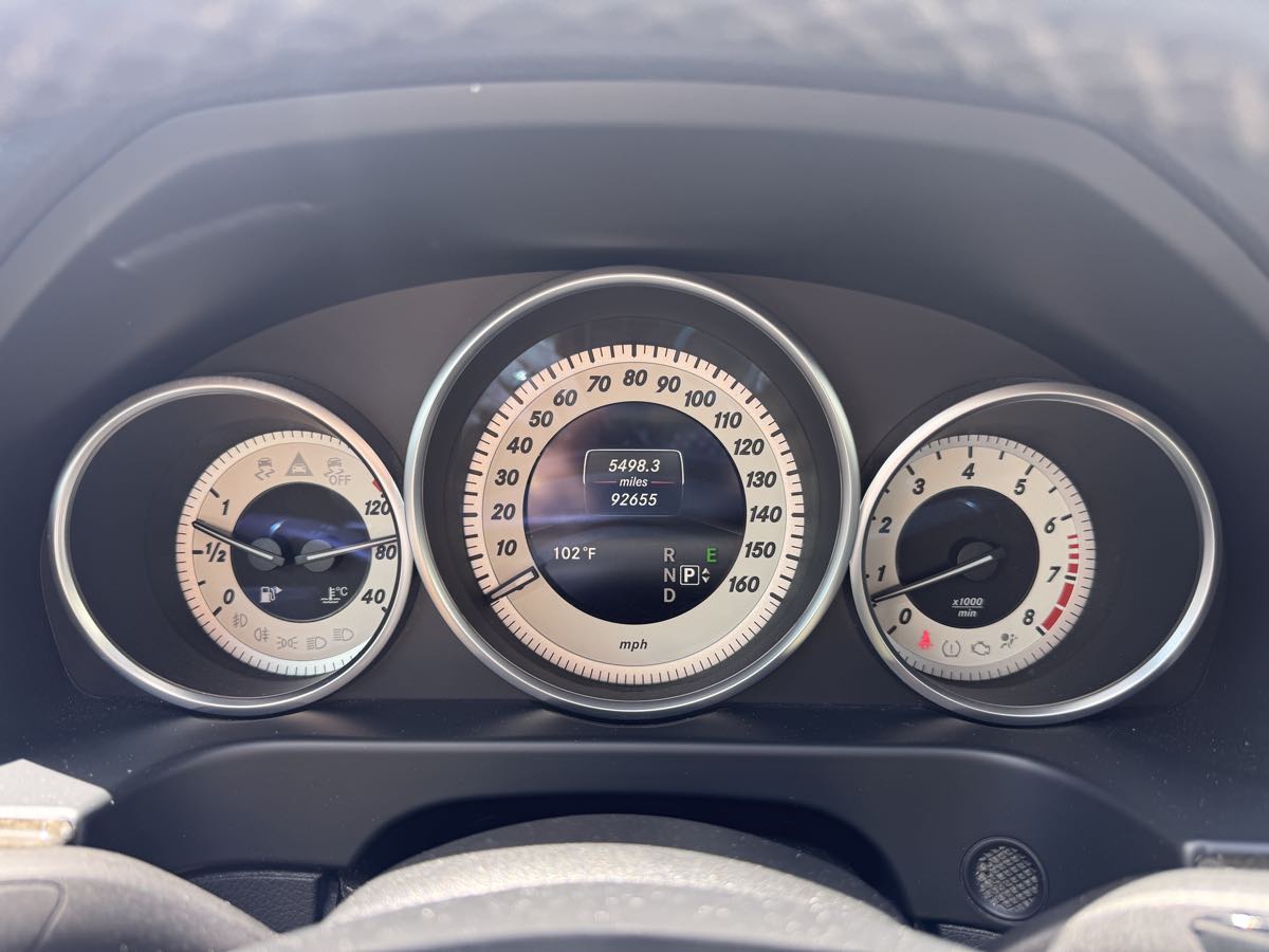 2015 Mercedes Benz E 4MATIC Sport Sedan photo 26