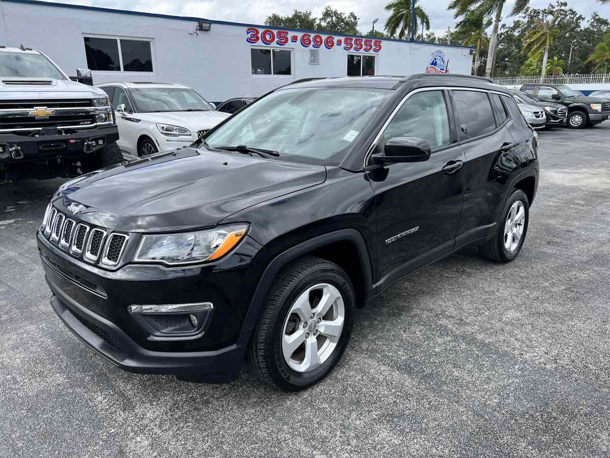 2019 Jeep Compass Latitude photo 4