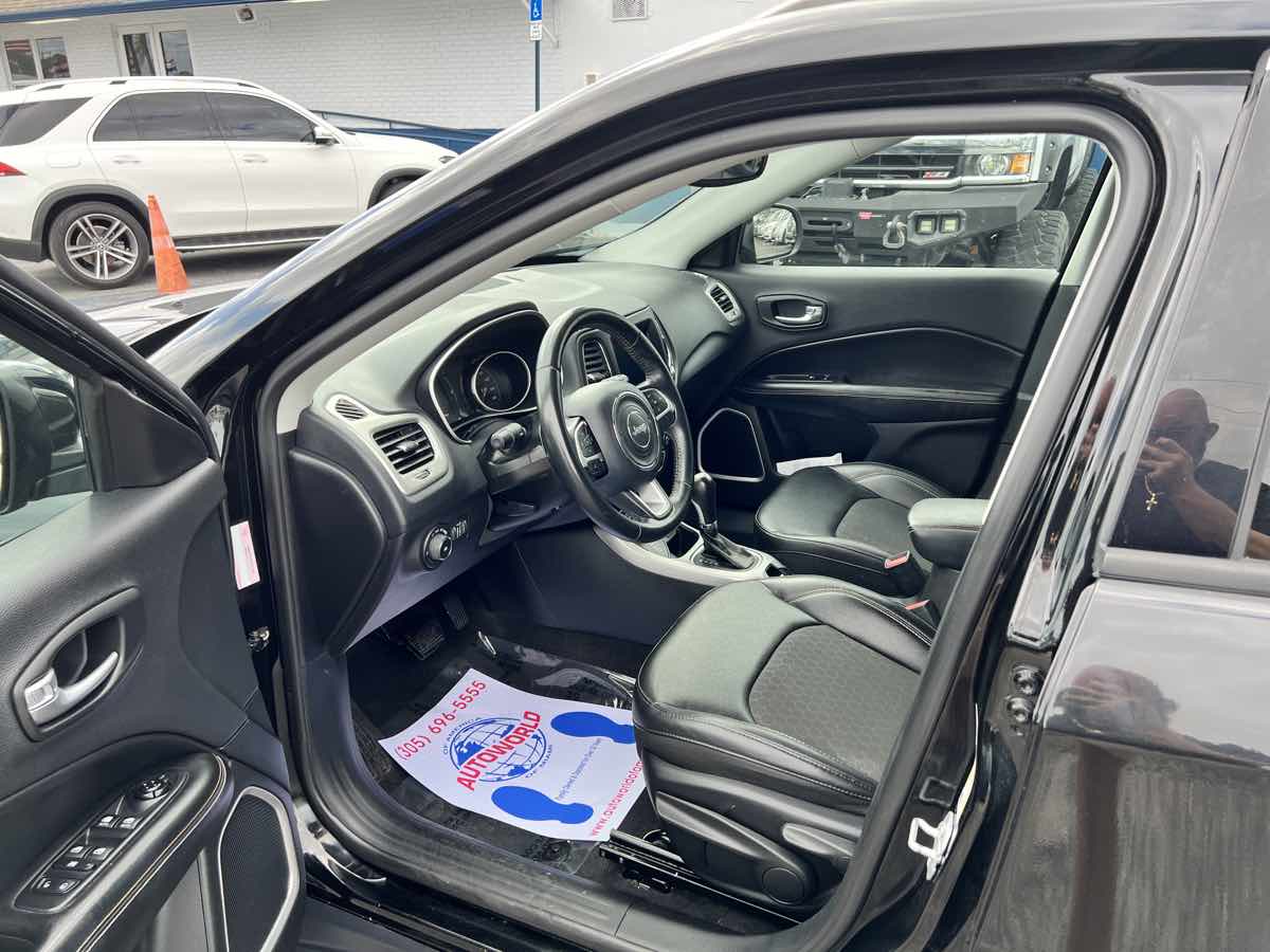 2019 Jeep Compass Latitude photo 10
