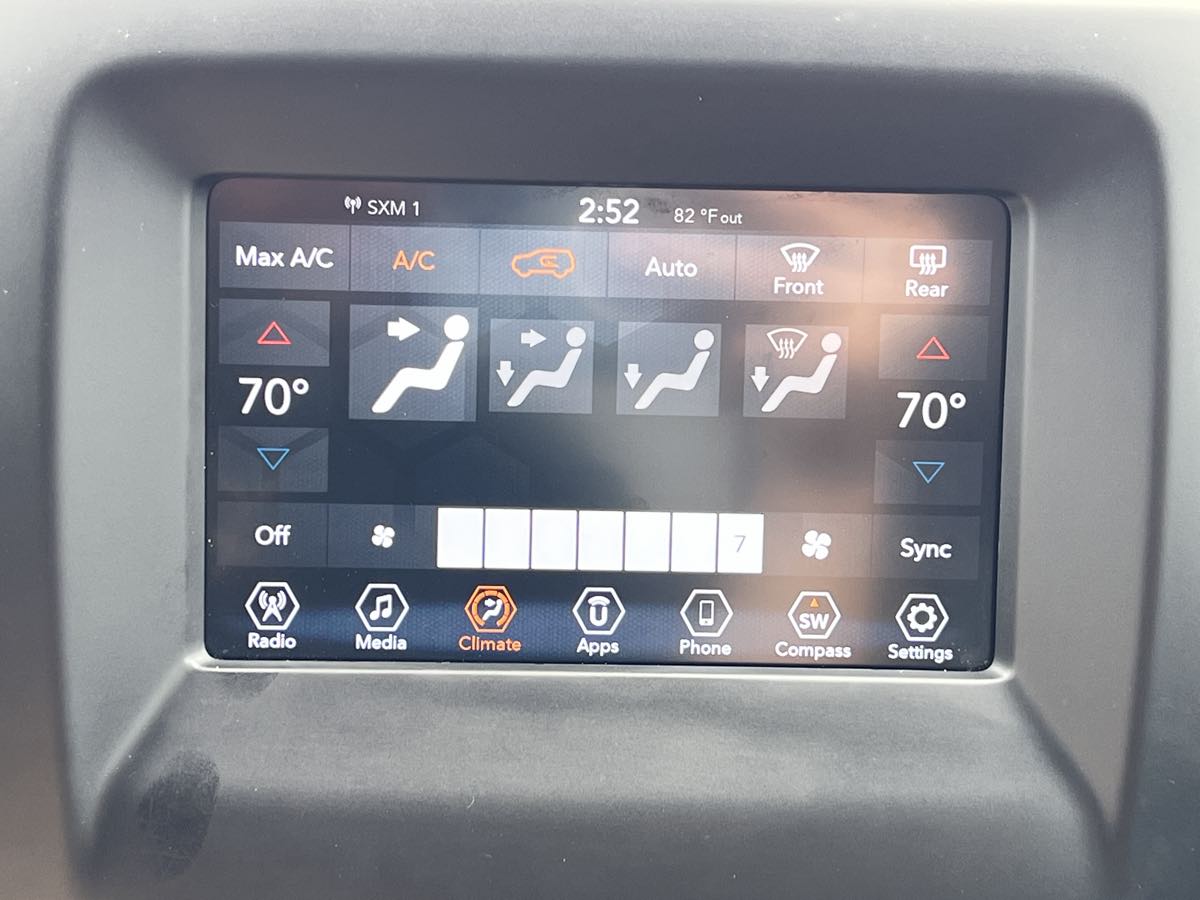 2019 Jeep Compass Latitude photo 31