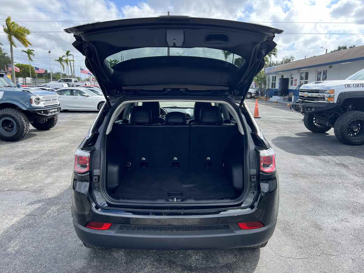 2019 Jeep Compass Latitude photo 44