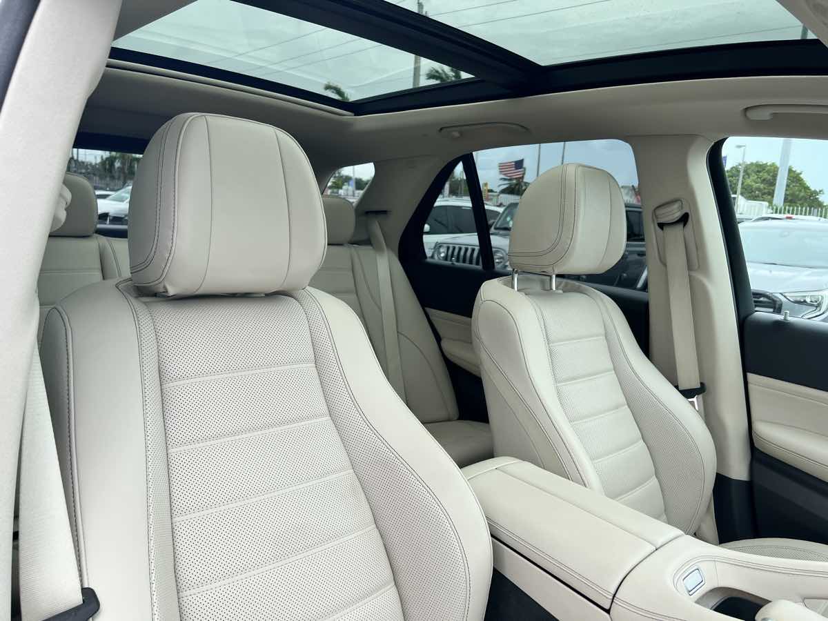 2020 Mercedes Benz GLE 450 4MATIC photo 14