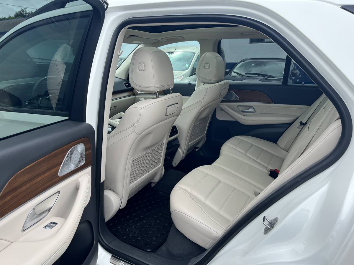 2020 Mercedes Benz GLE 450 4MATIC photo 16