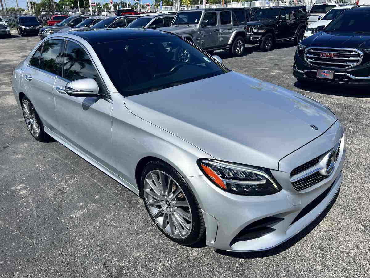 2020 Mercedes Benz C 300 Sedan photo 2