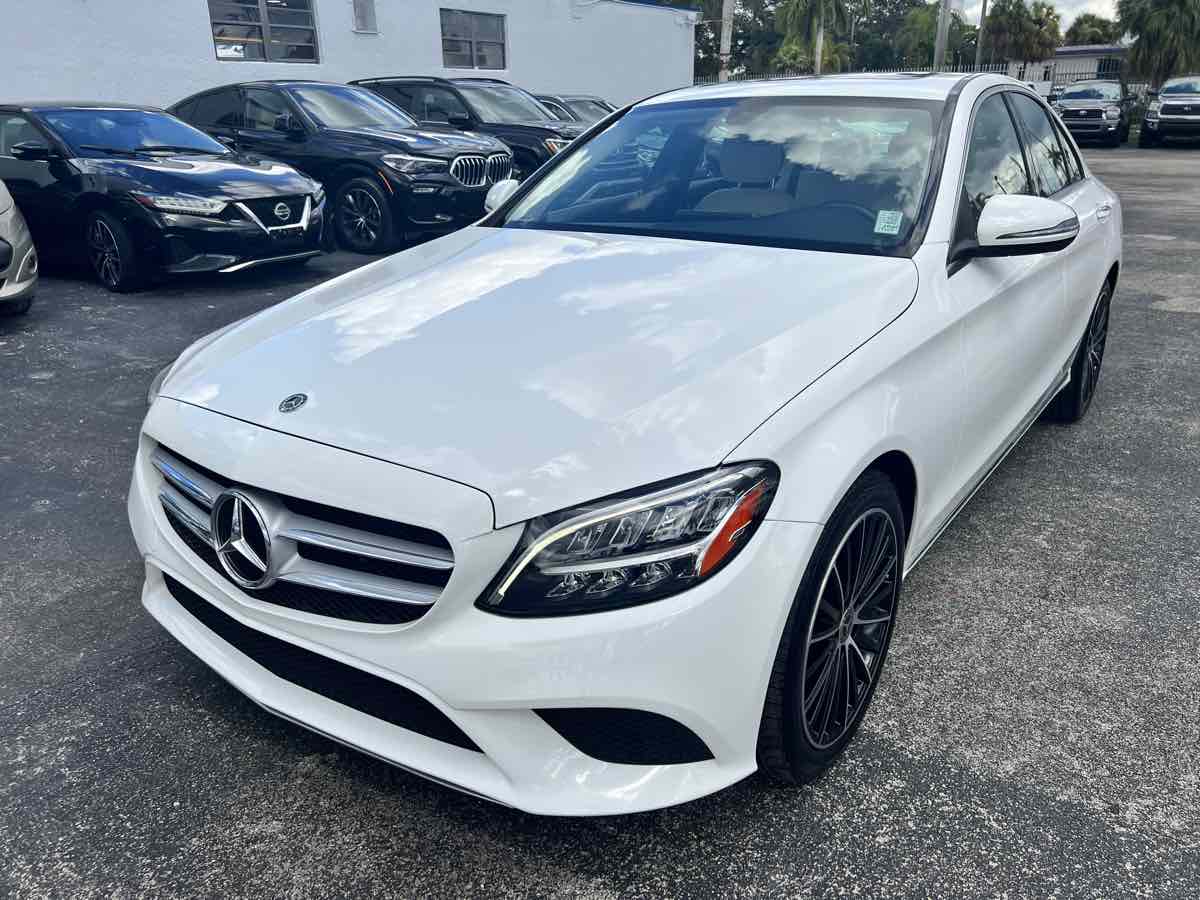2021 Mercedes Benz C 300 Sedan photo 4