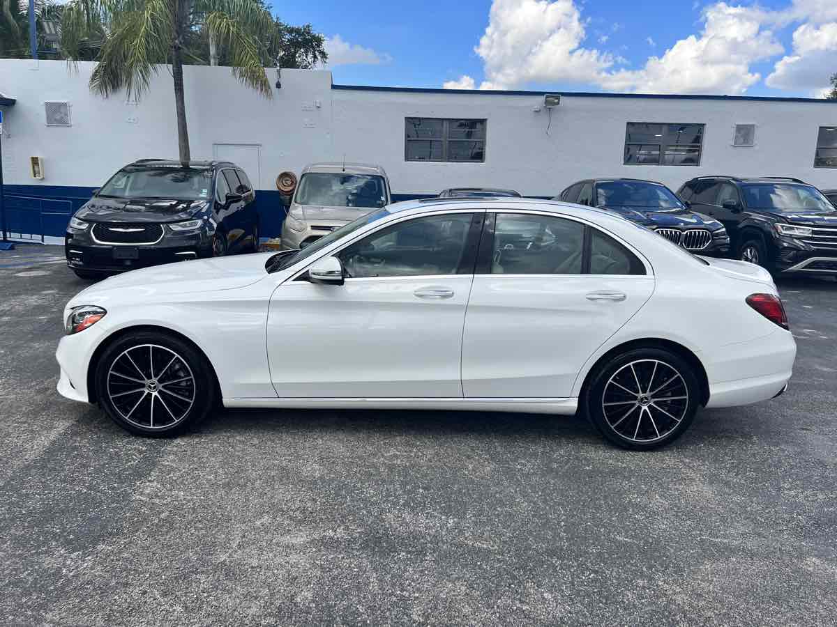 2021 Mercedes Benz C 300 Sedan photo 5