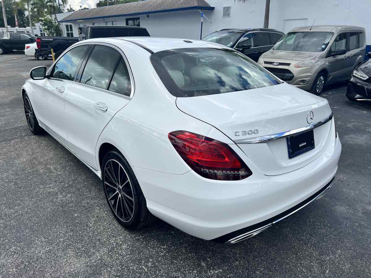 2021 Mercedes Benz C 300 Sedan photo 6