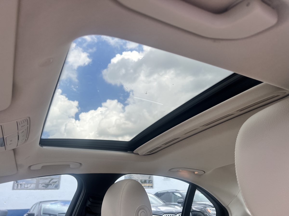 2021 Mercedes Benz C 300 Sedan photo 37