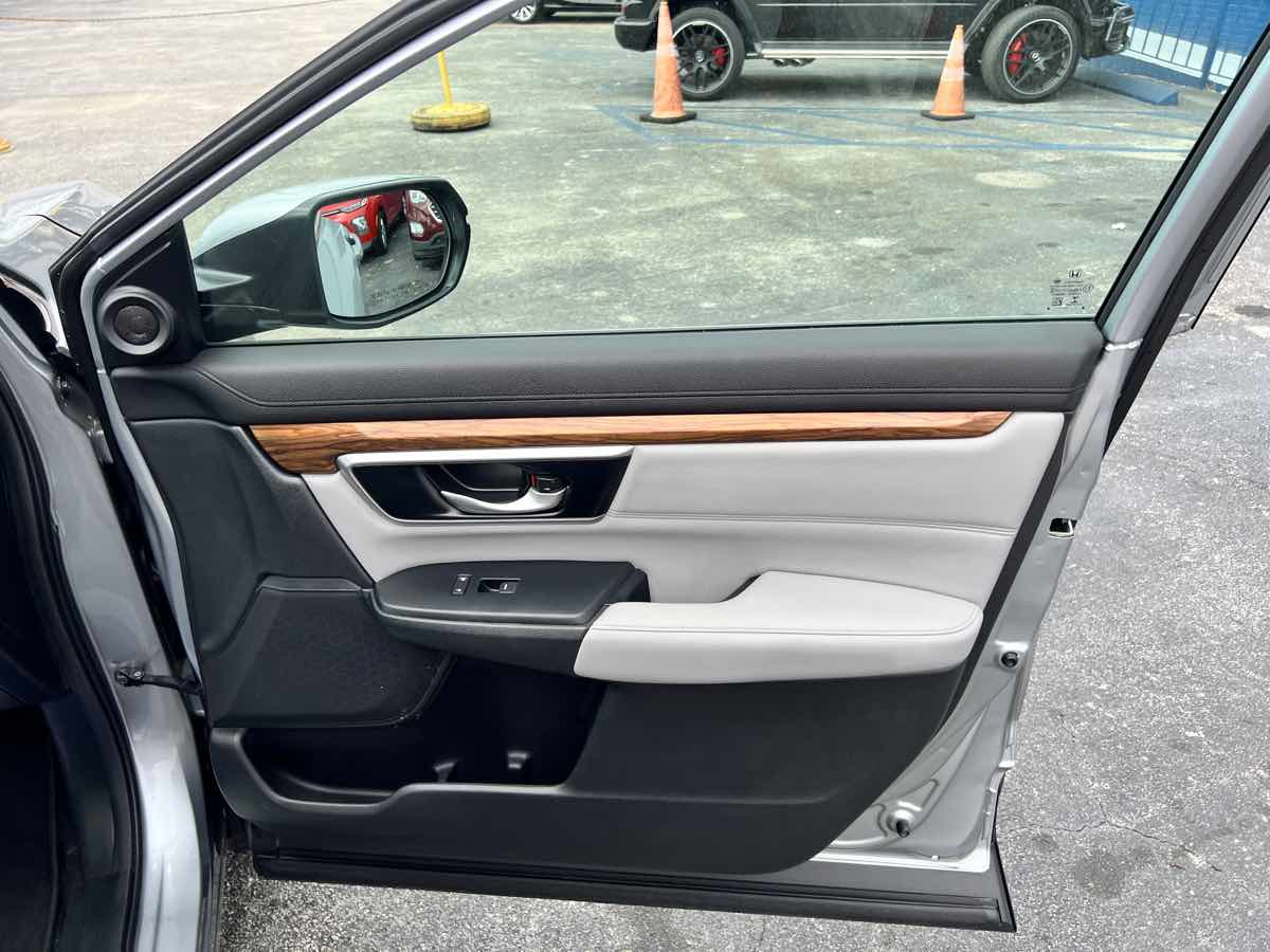 2022 Honda CR-V Hybrid EX-L photo 16