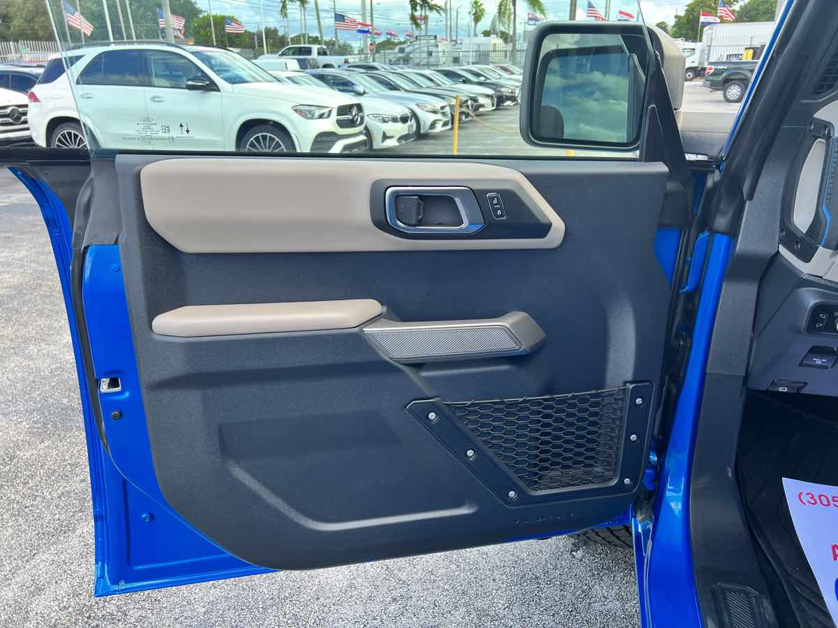 2023 Ford Bronco Wildtrak photo 12