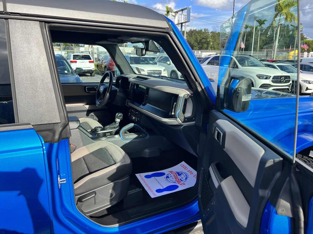2023 Ford Bronco Wildtrak photo 13