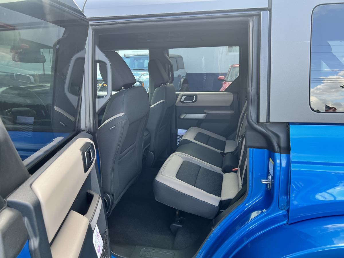 2023 Ford Bronco Wildtrak photo 16