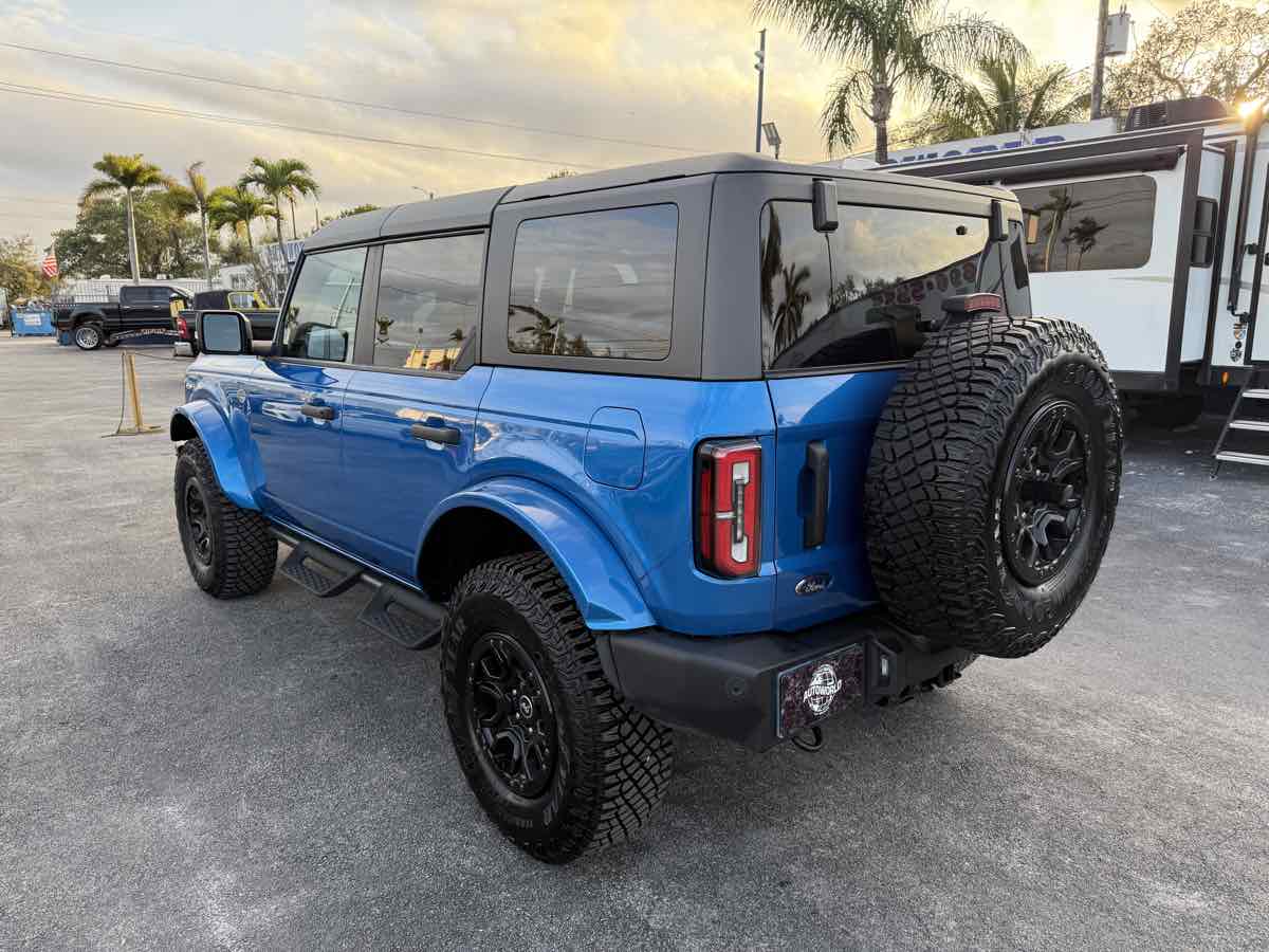 2023 Ford Bronco Wildtrak photo 6
