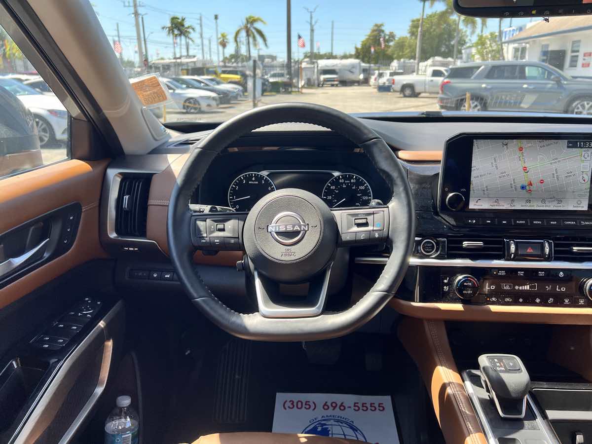 2022 Nissan Pathfinder Platinum photo 34