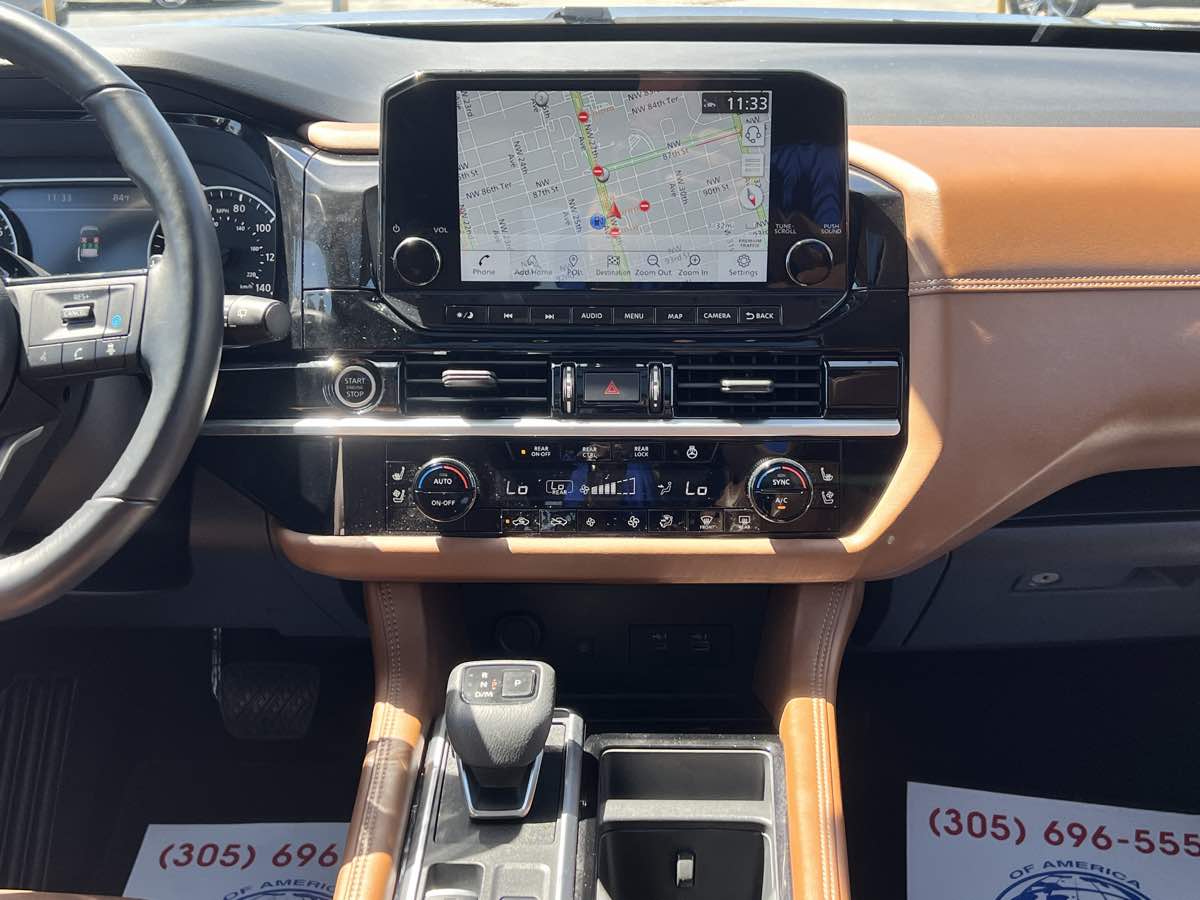 2022 Nissan Pathfinder Platinum photo 35