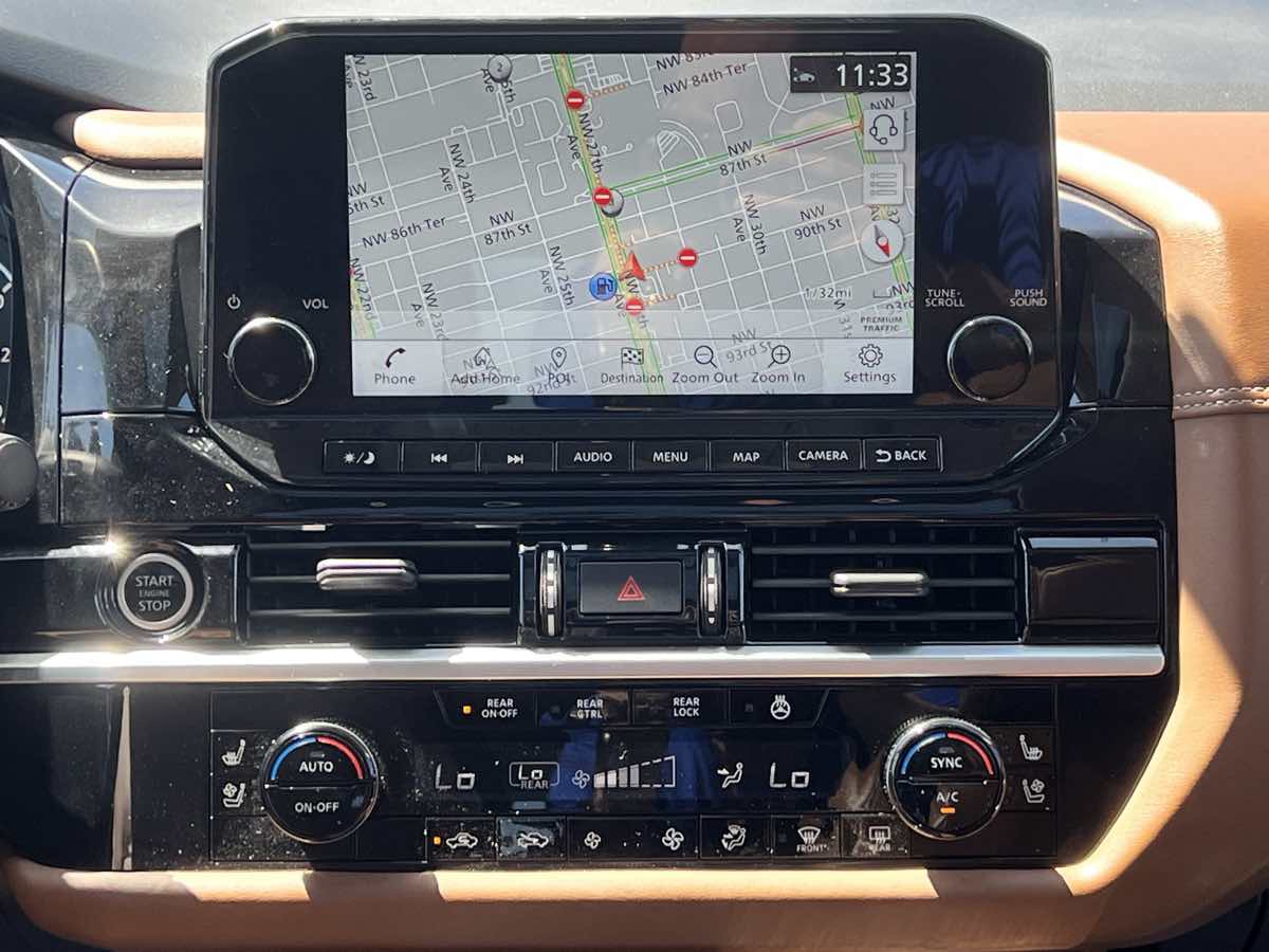 2022 Nissan Pathfinder Platinum photo 36