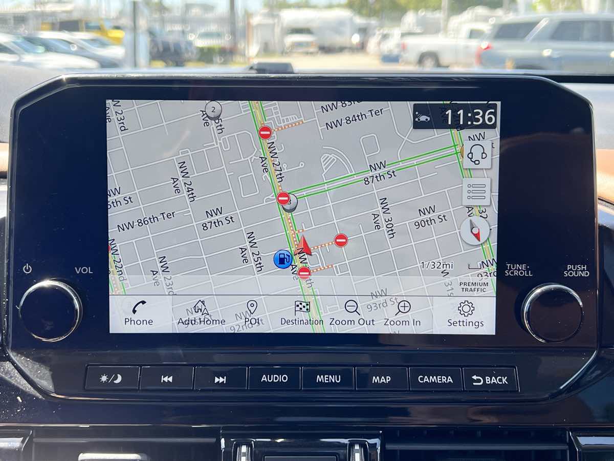 2022 Nissan Pathfinder Platinum photo 38