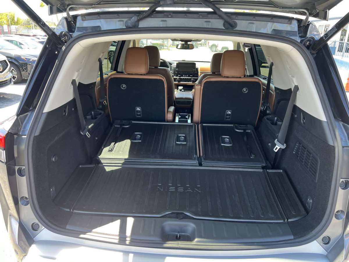 2022 Nissan Pathfinder Platinum photo 60