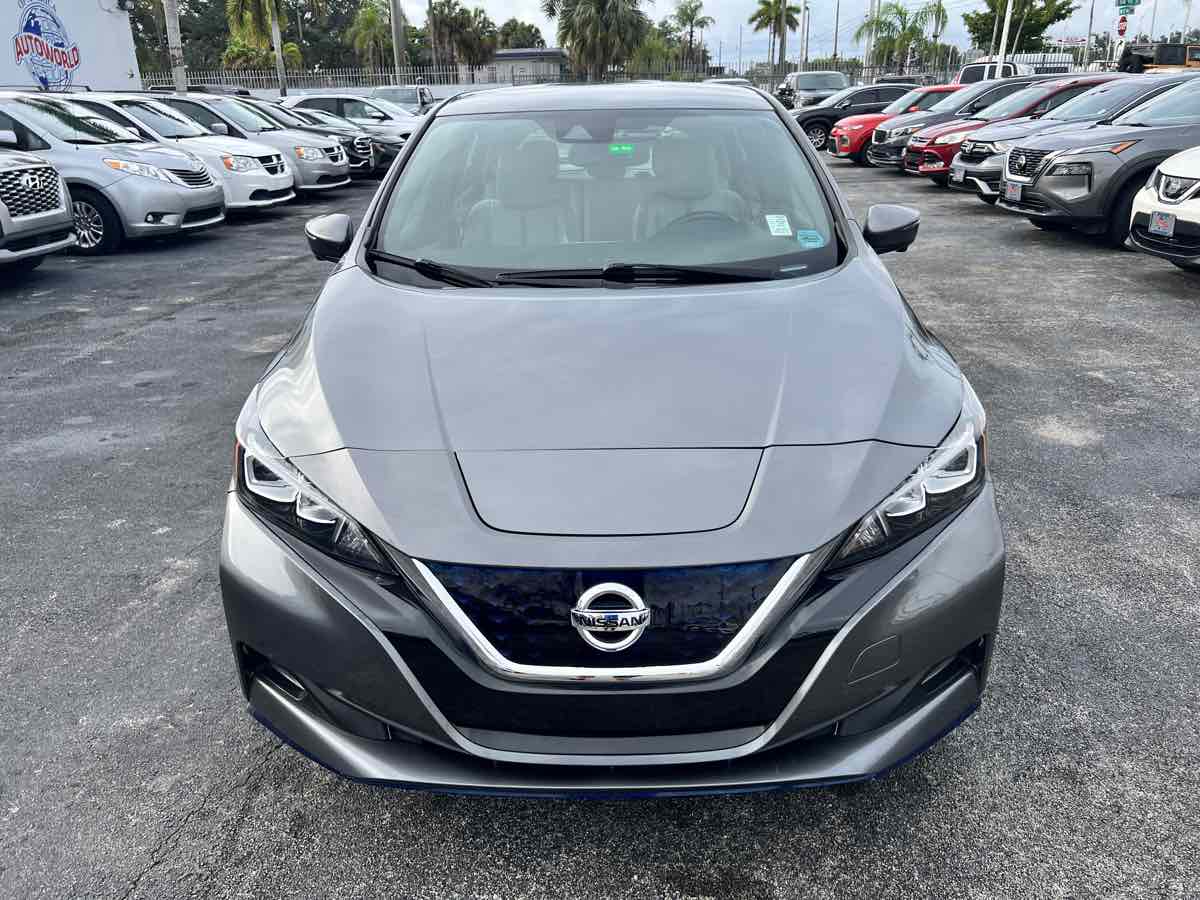 2021 Nissan Leaf SL Plus photo 4