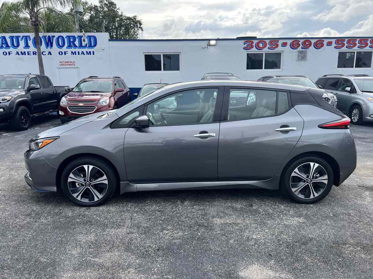 2021 Nissan Leaf SL Plus photo 6