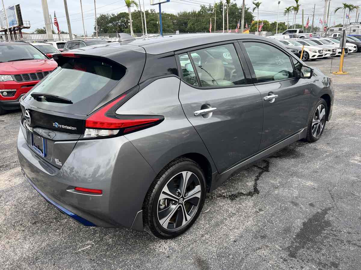 2021 Nissan Leaf SL Plus photo 9