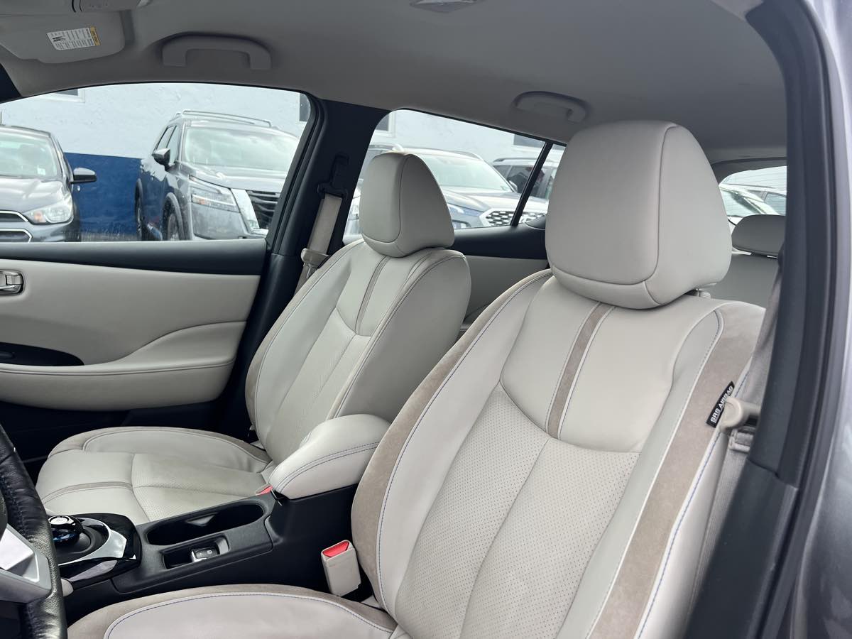 2021 Nissan Leaf SL Plus photo 12
