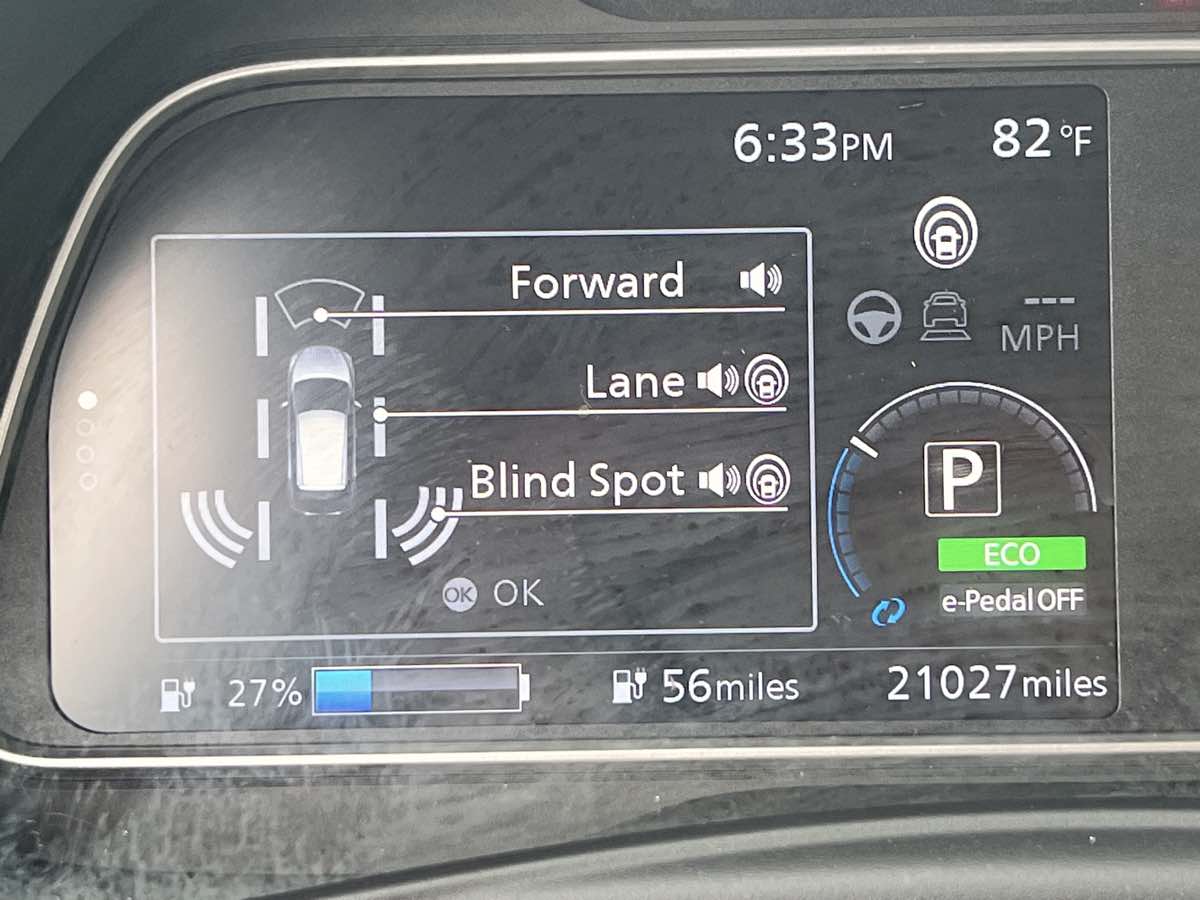 2021 Nissan Leaf SL Plus photo 23