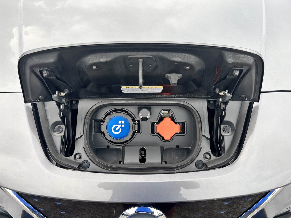 2021 Nissan Leaf SL Plus photo 41