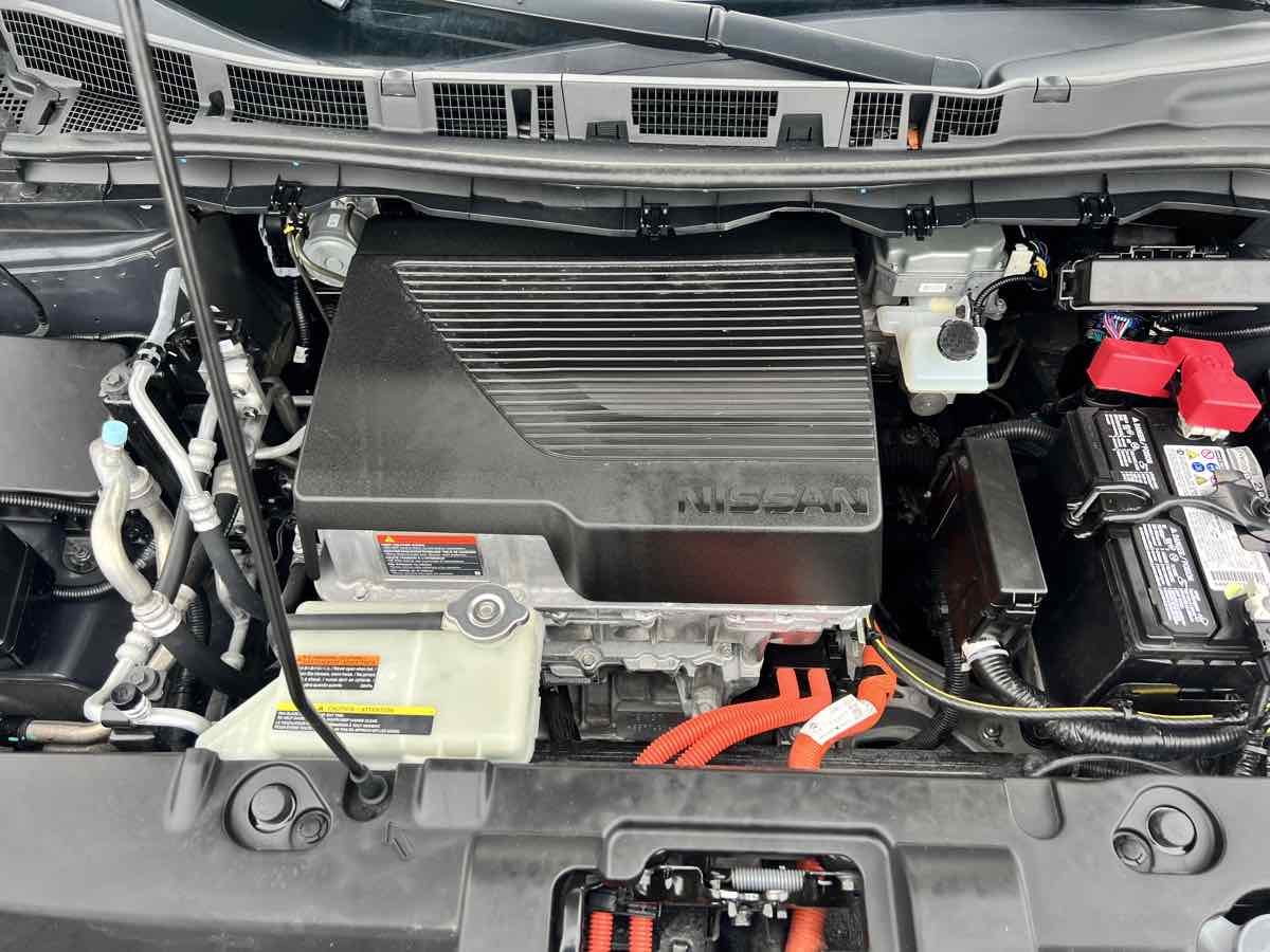 2021 Nissan Leaf SL Plus photo 43
