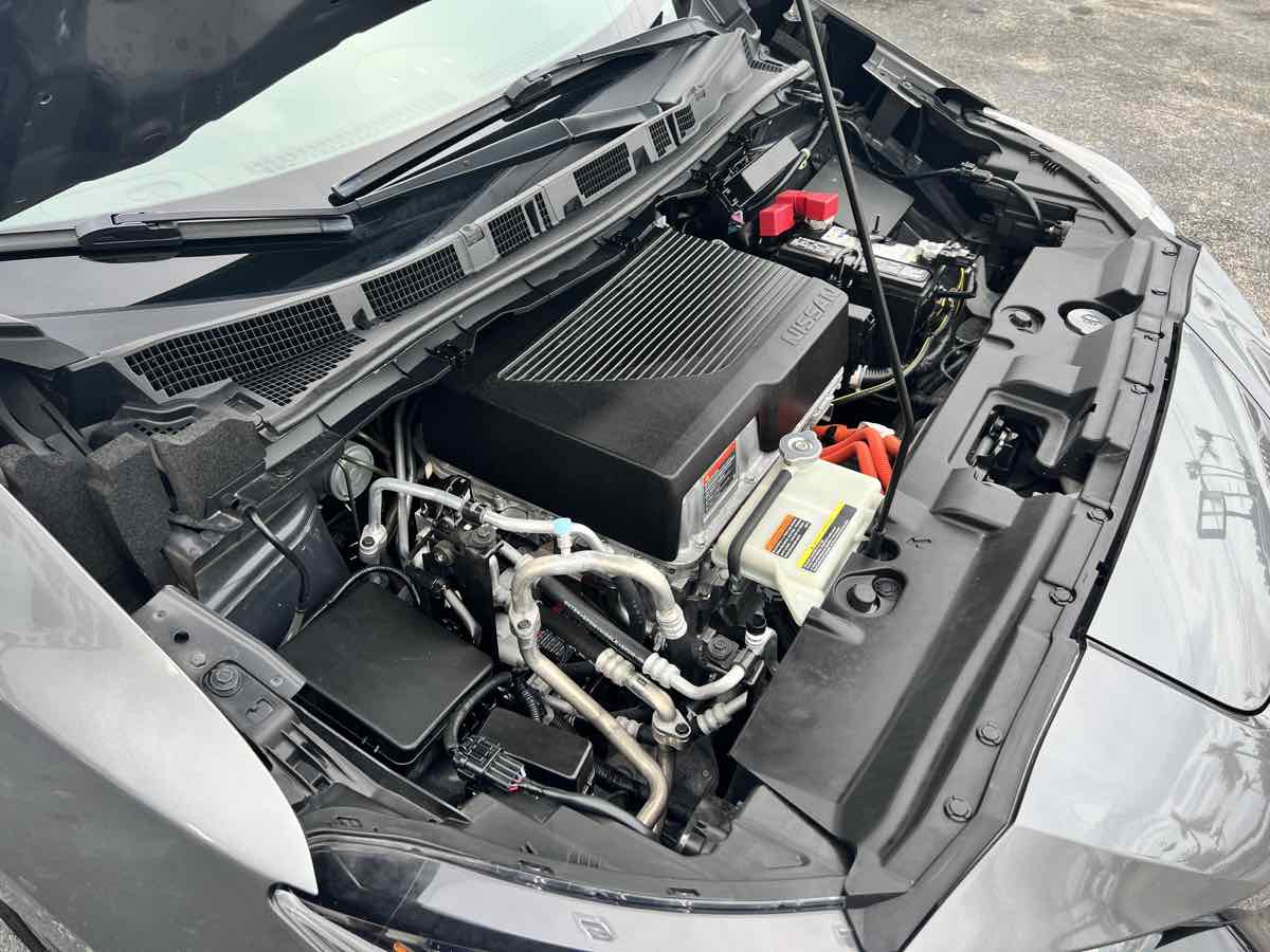 2021 Nissan Leaf SL Plus photo 45