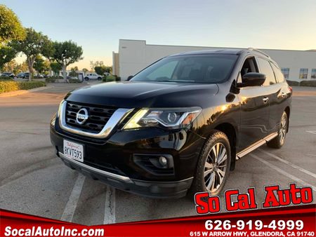 2018 Nissan Pathfinder SV