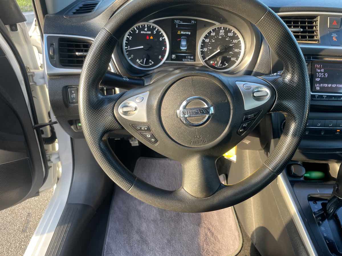 2018 Nissan Sentra SV photo 12