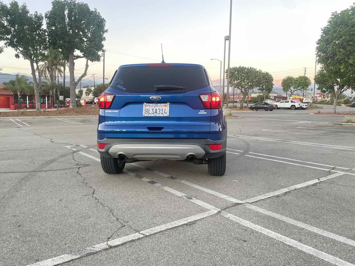 2019 Ford Escape SE photo 3