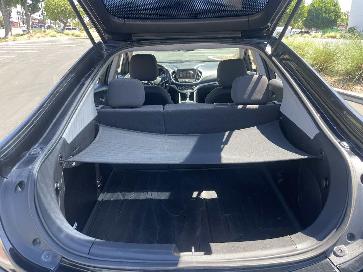 2017 Chevrolet Volt LT - Photo 11
