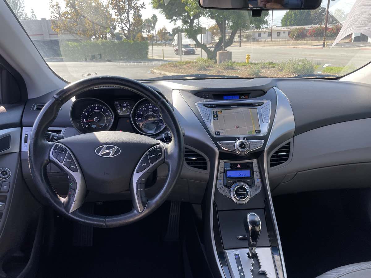 2013 Hyundai Elantra Limited - Photo 10