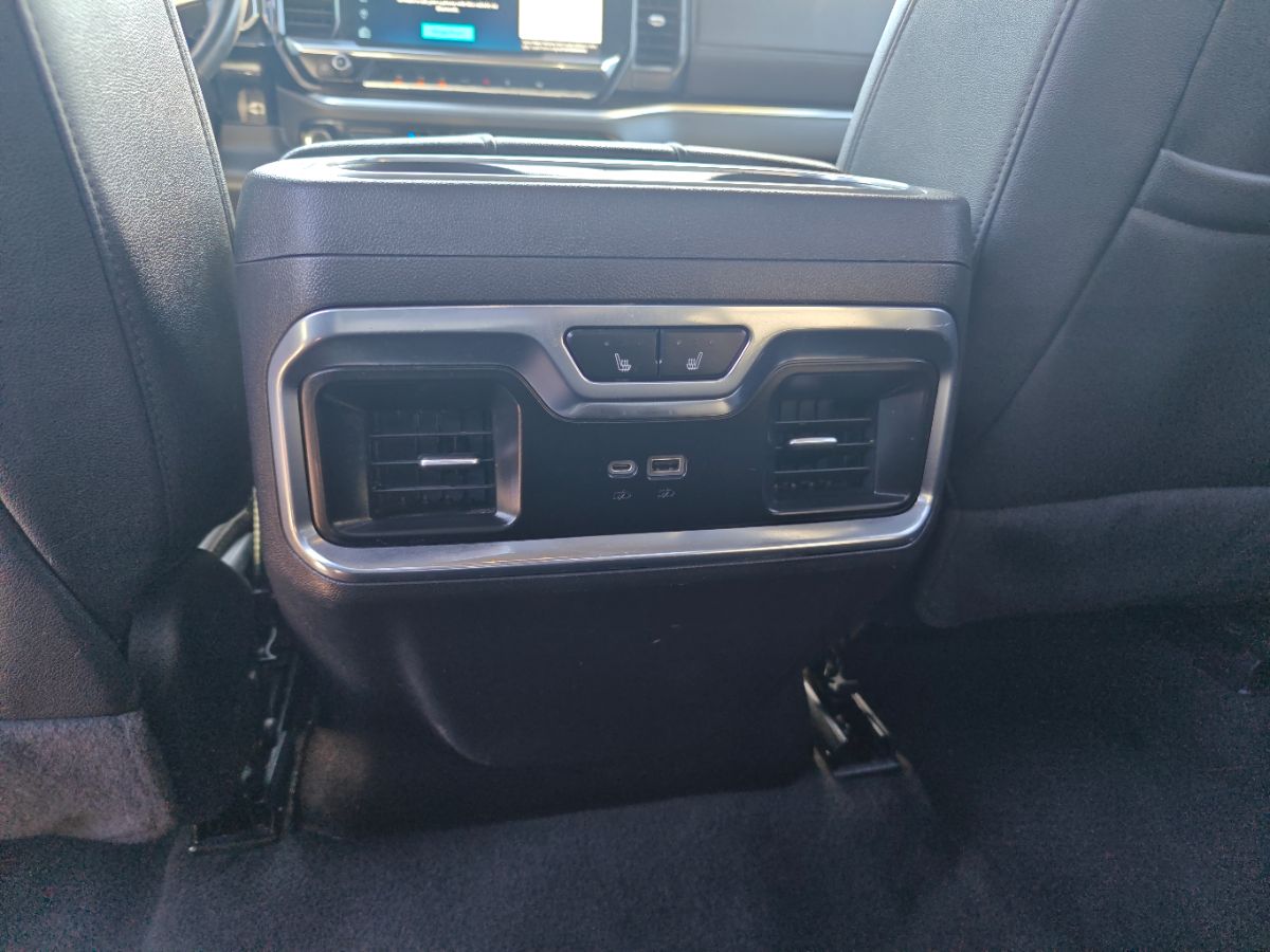 2024 Chevrolet Silverado 1500 LTZ - Photo 19