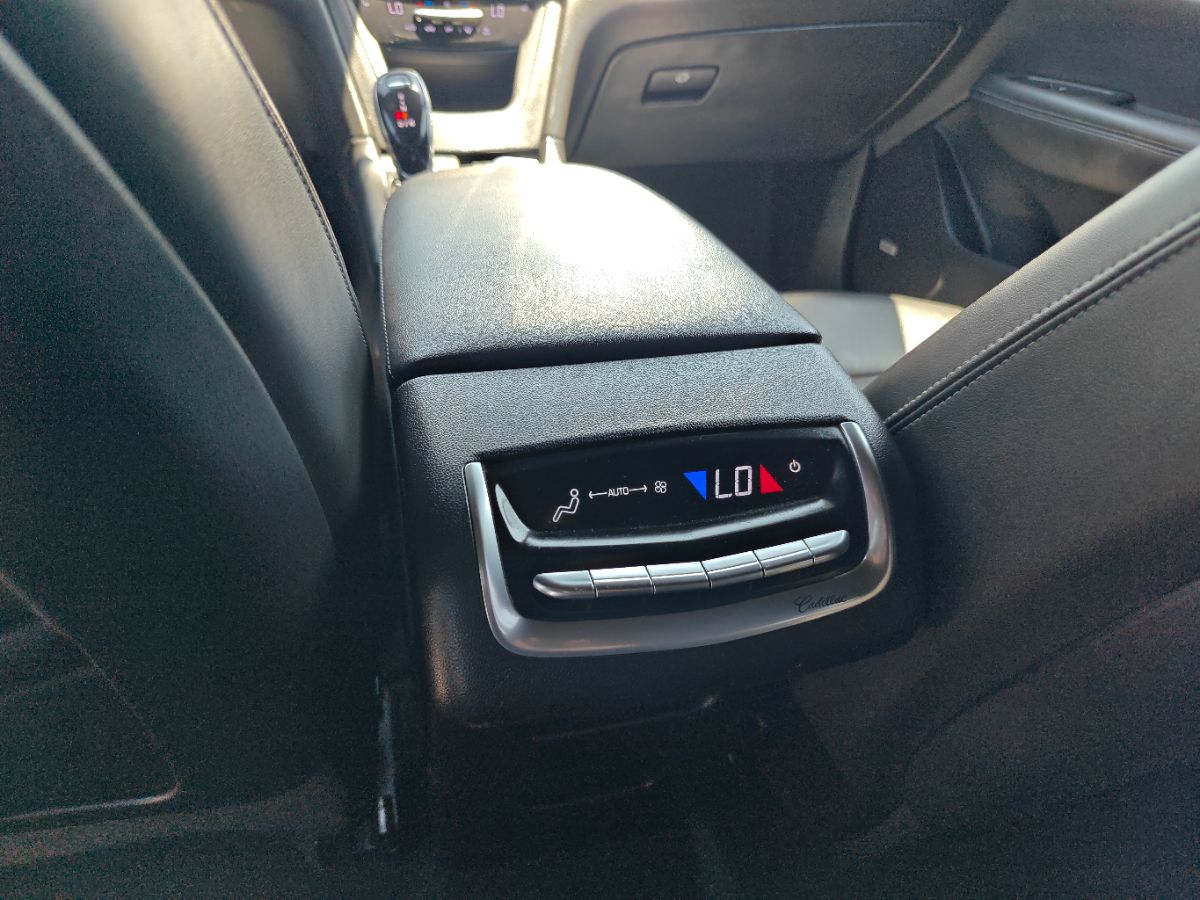 2020 Cadillac XT6 Premium Luxury photo 20