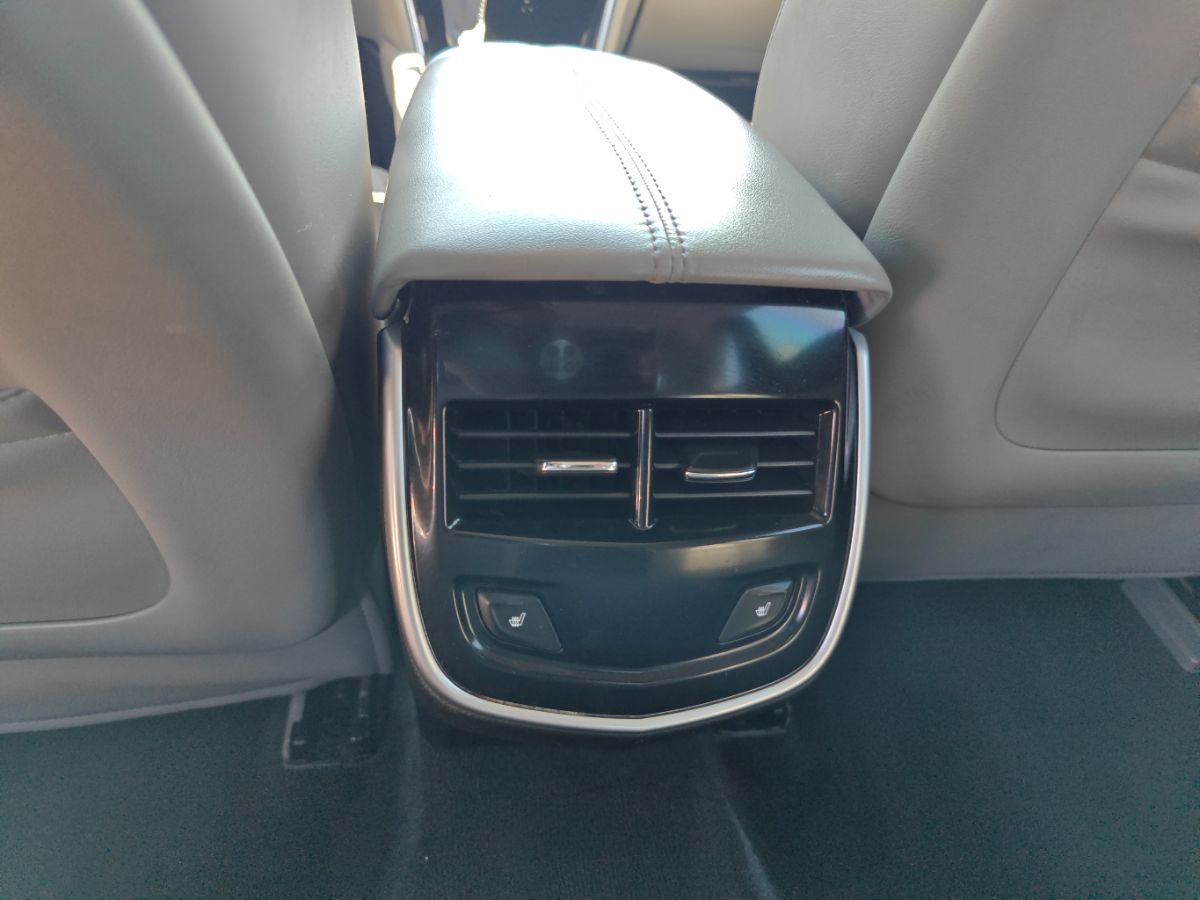 2017 Cadillac XTS Luxury - Photo 19