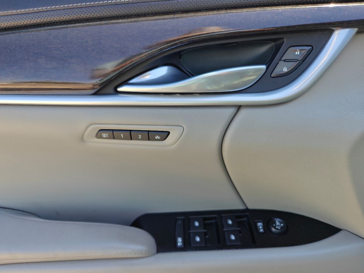 2017 Cadillac XTS Luxury - Photo 23