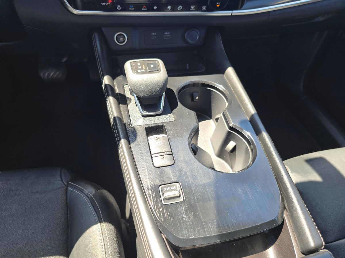 2021 Nissan Rogue SL photo 13