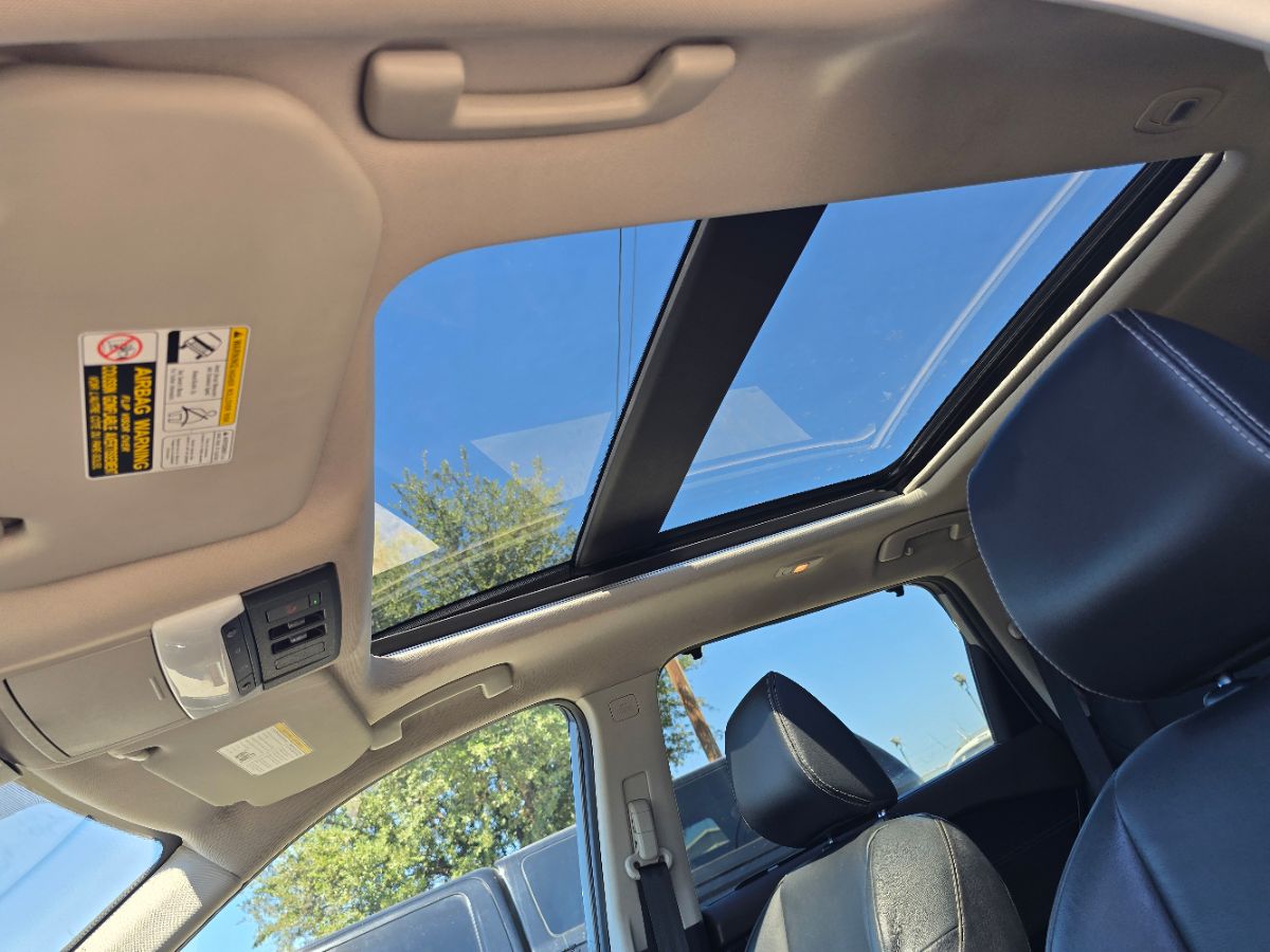 2021 Nissan Rogue SL photo 16