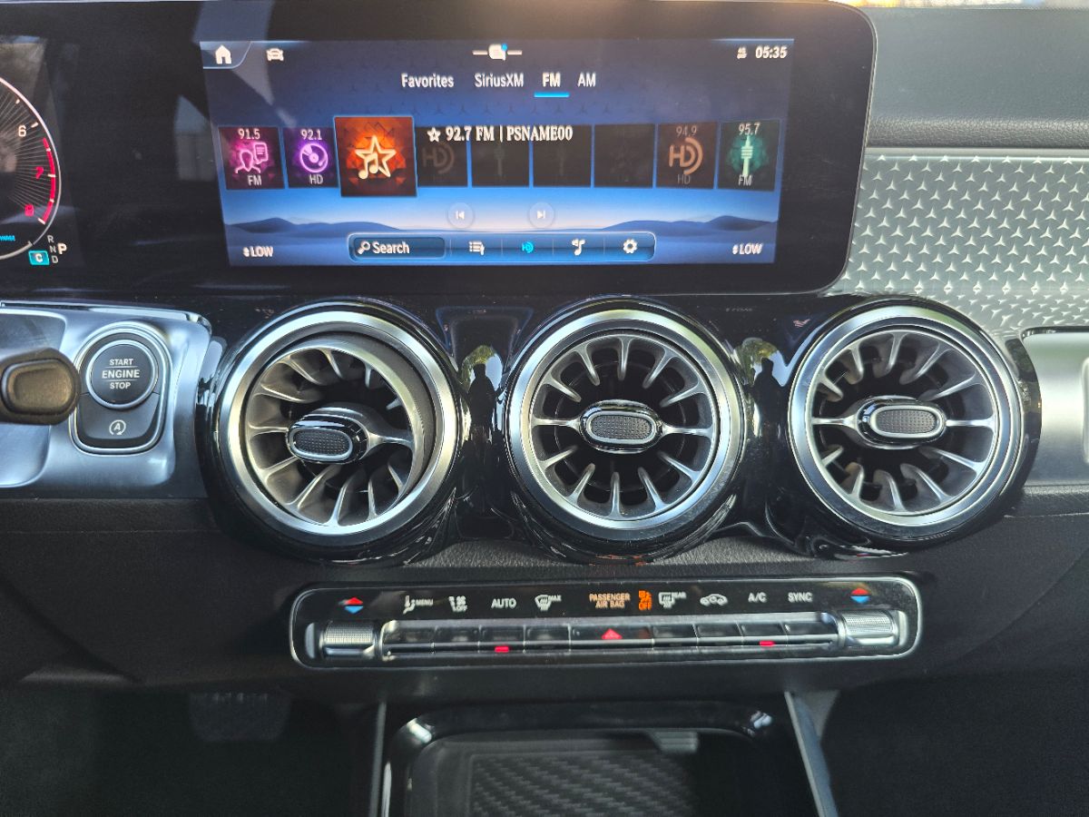 2024 Mercedes-Benz GLB Base - Photo 13