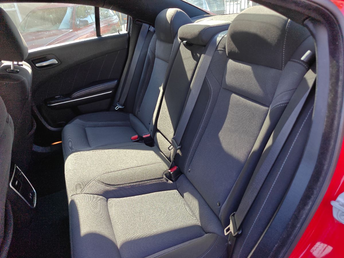 2022 Dodge Charger SXT - Photo 17