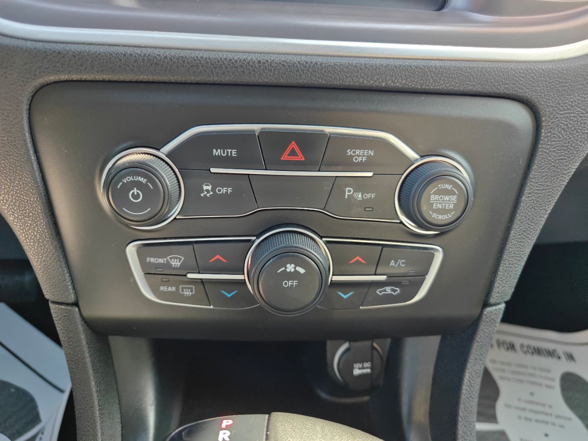 2022 Dodge Charger SXT - Photo 30