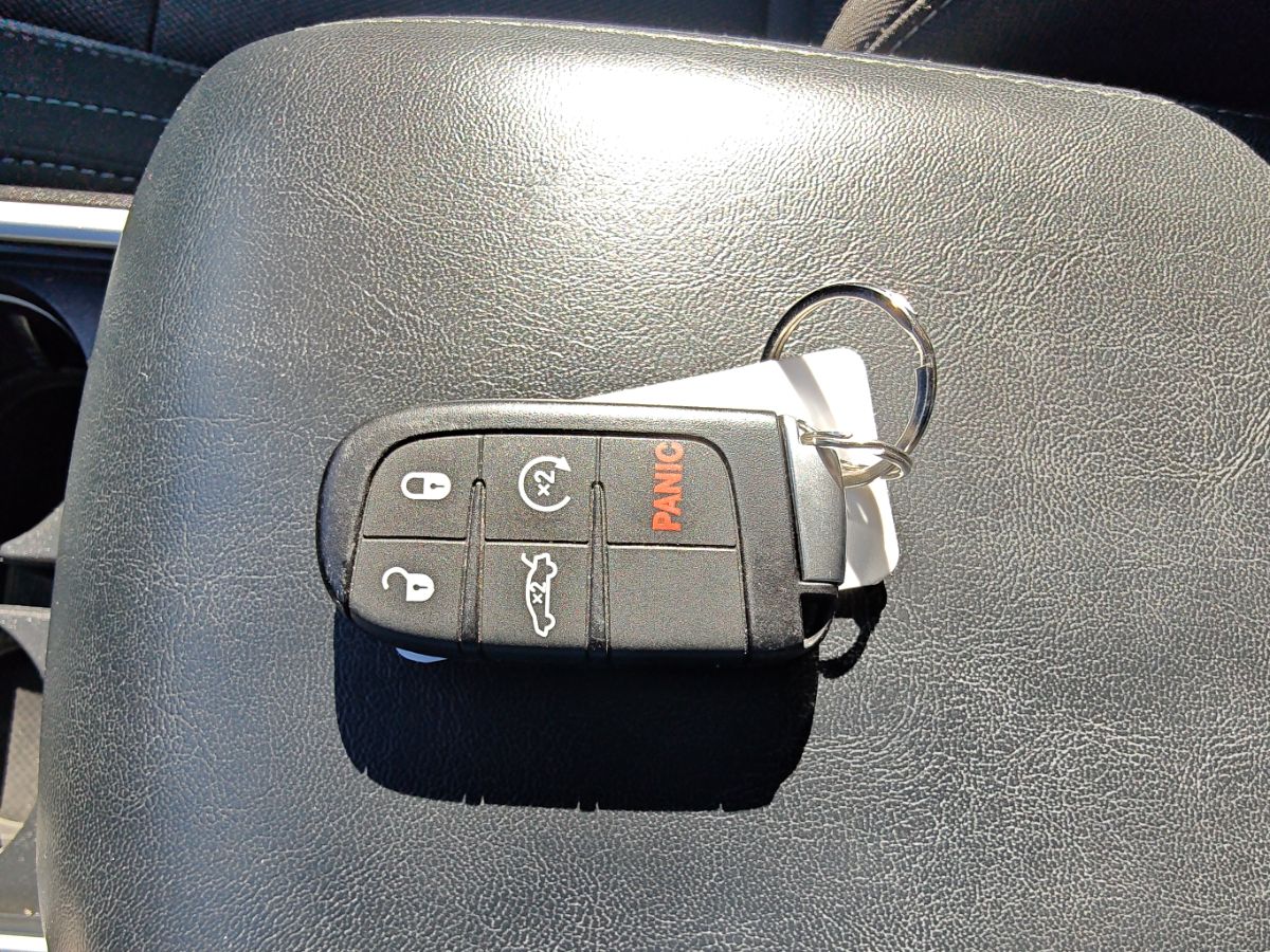 2022 Dodge Charger SXT - Photo 32