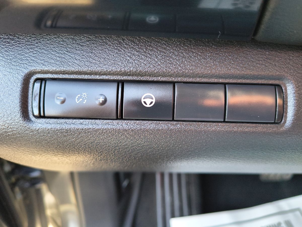 Nissan Pathfinder photo 24