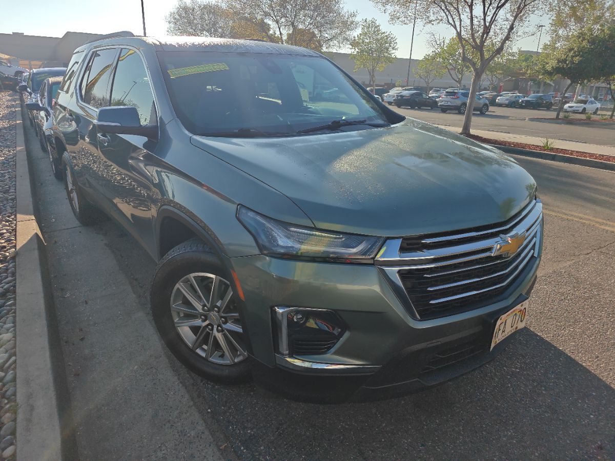 Chevrolet Traverse photo 3