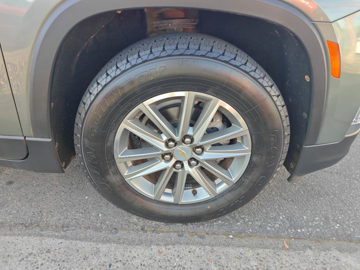 Chevrolet Traverse photo 8